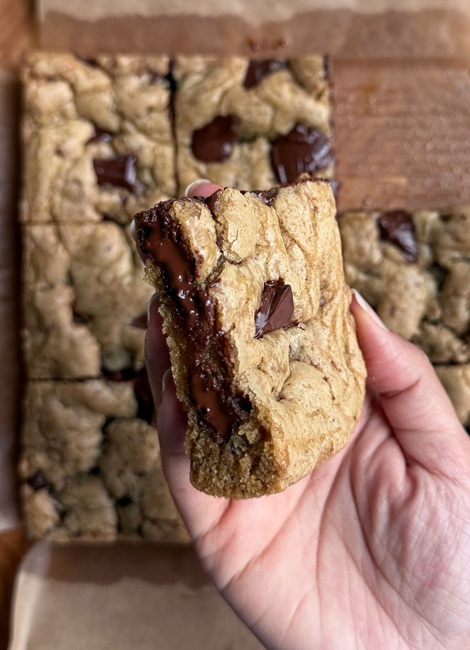 Brown Butter Chocolate Chip Blondies