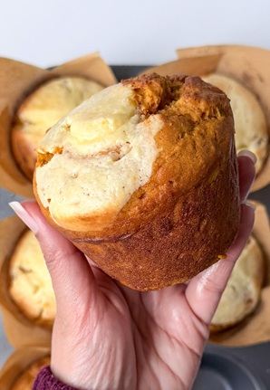 Pumpkin Cheesecake Muffins